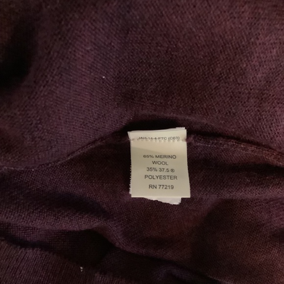 Joseph Abboud Men's Cherry color  Crew Neck Sweater - Size L *65% MERINO WOOL* - Picture 10 of 10